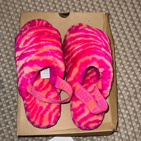 🆕 UGG Fluff Yeah in pink & orange zebra - Picture 3 of 6
